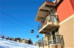 The Enclave is perfectly positioned on Assay Hill between the Elk Camp Gondola and Assay Hill chairlift, with ski-in/ski-out access to spectacular ski runs